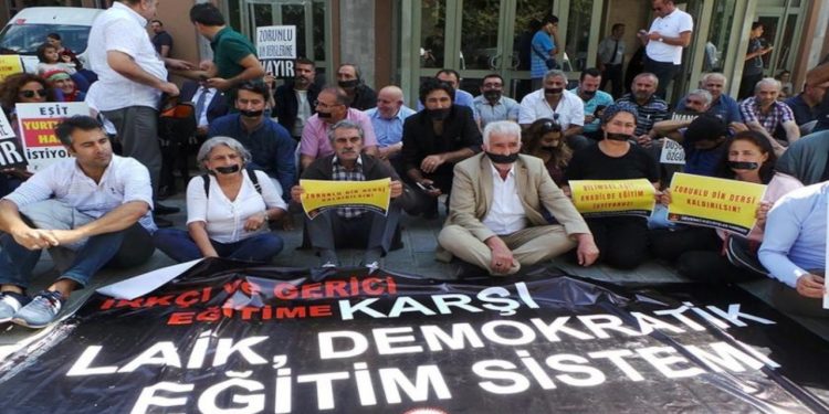 Alevi örgütlerinden ‘Demokrasi ve Laiklik’ mitingine çağrı