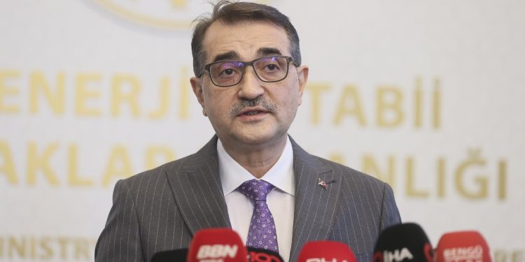 Bakan Dönmez’den elektrik açıklaması: Esnafa indirim söz konusu olacak