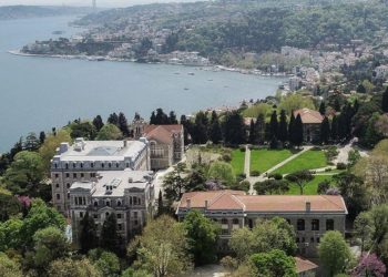 Boğaziçi Hukuk’ta öğretim dili ‘yüzde 30 İngilizce’ olarak belirlendi
