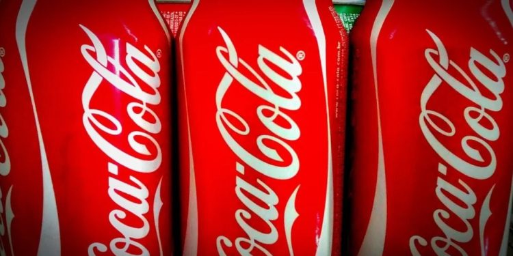 Coca-Cola Rusya’daki faaliyetlerini askıya aldı