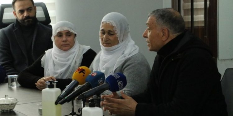 DEVA’dan adalet nöbetindeki ailelere destek