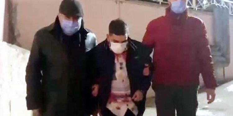 Doktorları rehin alan sanığa 8 yıl hapis cezası
