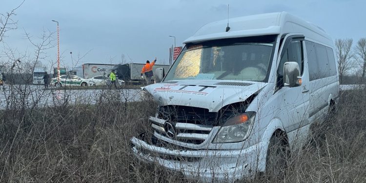 Edirne ve Kırklareli’nde işçi servisi kazası: 10 yaralı