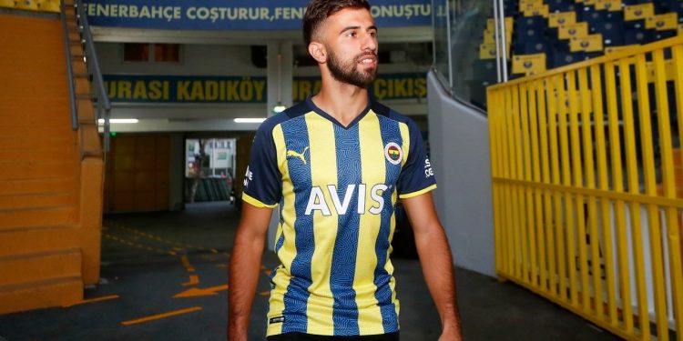 Fenerbahçe’den Rossi açıklaması: Satın alma opsiyonlu kiralandı