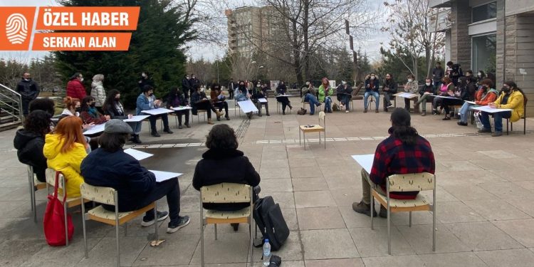 Hacettepe Üniversitesi öğrencilerinden ‘çıplak modeller’ için eylem