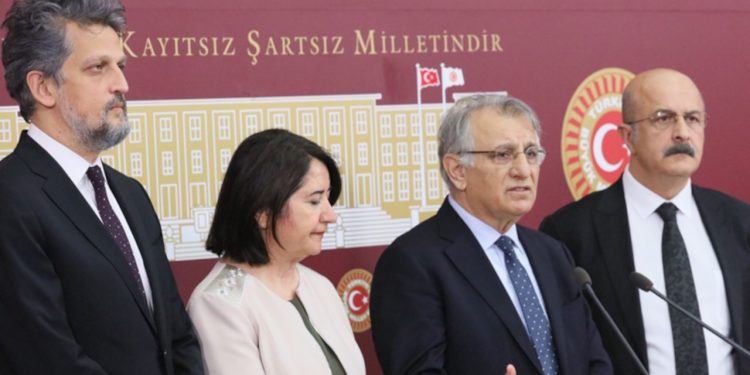 HDP’den ‘Demokrasi krizinin ekonomik maliyeti’ raporu
