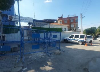İzmir’de doktora saldırı: Yumruk atıp bıçak çekti