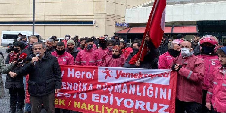 Motorlu kuryelerin protestosu 14. günde: 5 bin 500 TL net maaş istiyoruz