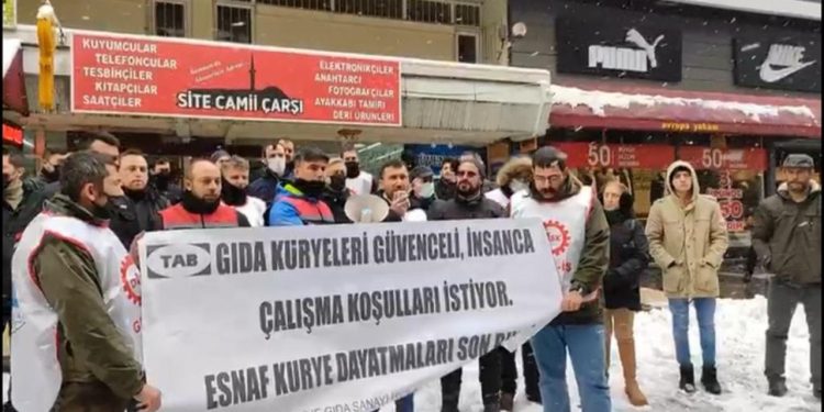 TAB Gıda işçileri eylemde: Köle değiliz