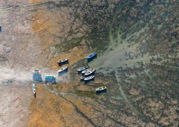 Türkiye’nin ilk iklim davası kurutulan Marmara Gölü için açıldı