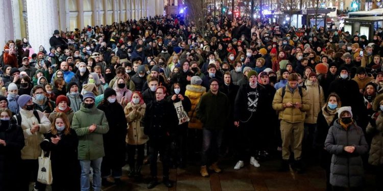 Ukrayna işgali Rusya’da aileleri böldü: ‘Bir daha babamla aynı masaya oturamayız’