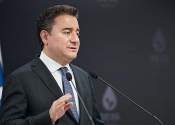 Babacan: Dünyanın her yerinde enflasyon yüksek diyerek vatandaşı kandırıyorlar