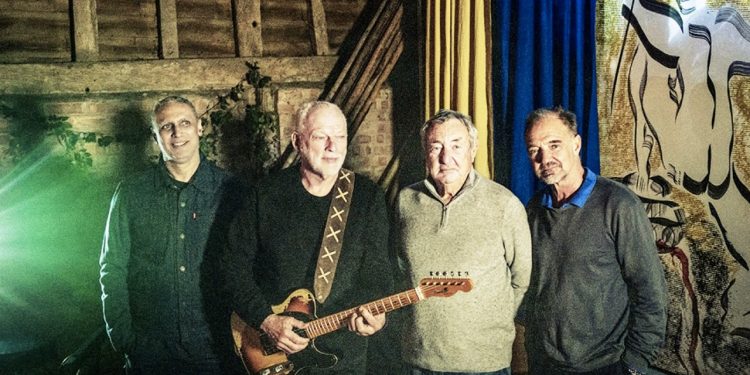 David Gilmour Ukrayna şarkısını Rolling Stone’a anlattı: Pink Floyd’u 28 yıl sonra neden geri getiriyorum?
