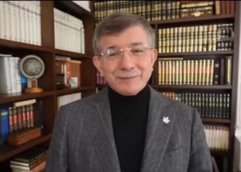 Davutoğlu: Bayramlar karamsarlık değil iyimserlik günleridir