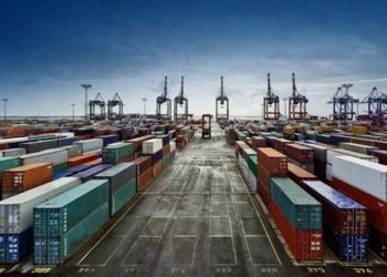 Dış ticaret martta 8,2 milyar dolar açık verdi