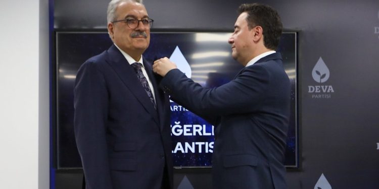 Eski AK Partili vekil DEVA’ya katıldı