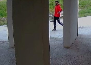 Güvenlik kamerası son görevini çalınmadan önce yaptı