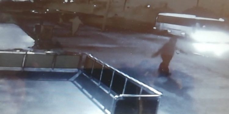 HDP Yüreğir ilçe binasına saldıran 3 kişiye dava
