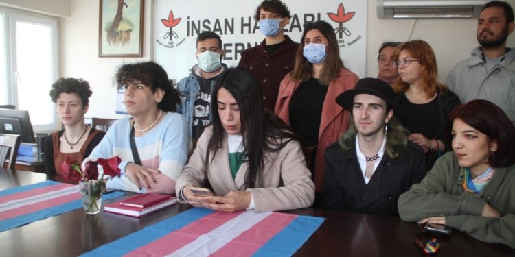 LGBTİ+ örgütleri: ‘Saldırılara karşı bir aradayız, trans hayatlarımız değerlidir’
