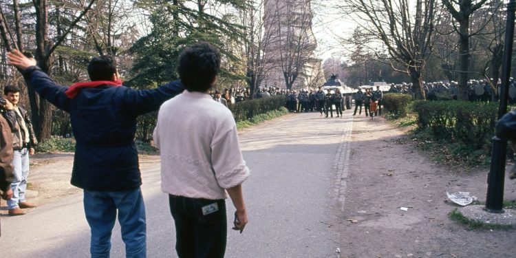 Nabi Kımran ve Sadık Güleç, ‘Ne Geçmiş Tükendi Ne Yarınlar’ kitabını konuşacak