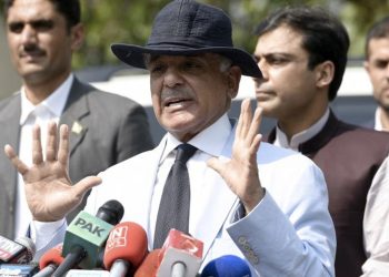 Pakistan’da yeni başbakan seçilecek: Muhalefet lideri Şahbaz Şerif en güçlü aday