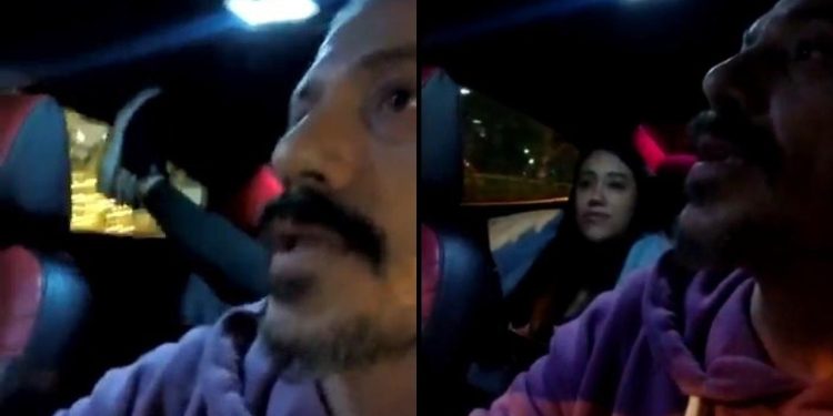 Taksicinin araçtan inmesine izin vermediği yolcu şoföre tekme attı