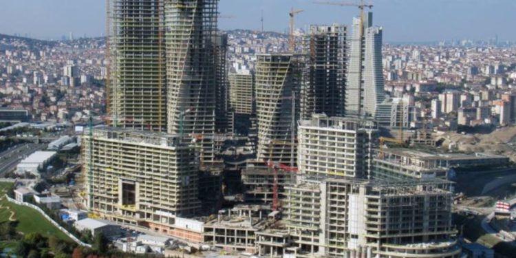 Vakıfbank 1 milyar liraya bina aldı