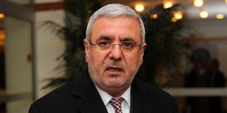 AK Partili Mehmet Metiner Demokrasi ve Birlik Vakfı’nı kurdu