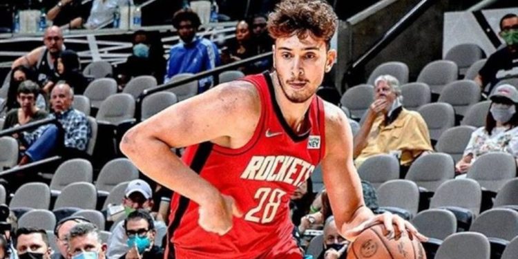Alperen Şengün NBA tarihine geçti: ‘Triple double’ yapan en genç pivot