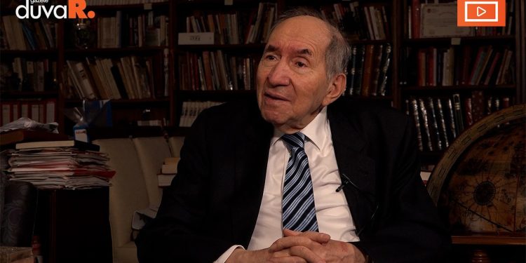 Altan Öymen: AK Parti kendisine yapılan yanlışı şimdi kendi yapıyor