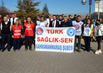 Bekçi ve kardeşleri hastanede doktoru darp etti