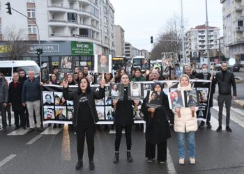 Çorlu tren kazasının 12. duruşması: Kızının kanlı pantolonunu gösterdi