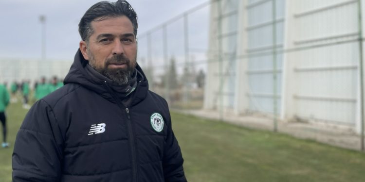Konyaspor’da İlhan Palut’la yollar ayrıldı