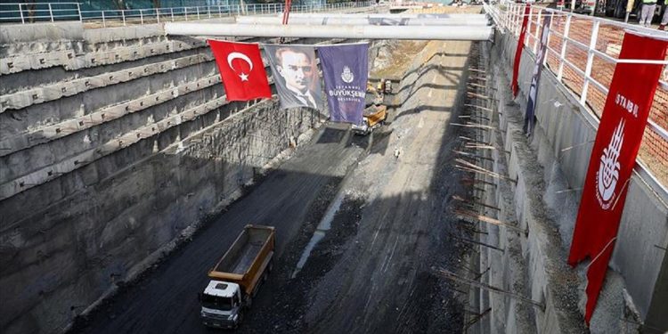Ulaştırma Bakanlığı, onay vermediği metro projesini İBB’den istedi